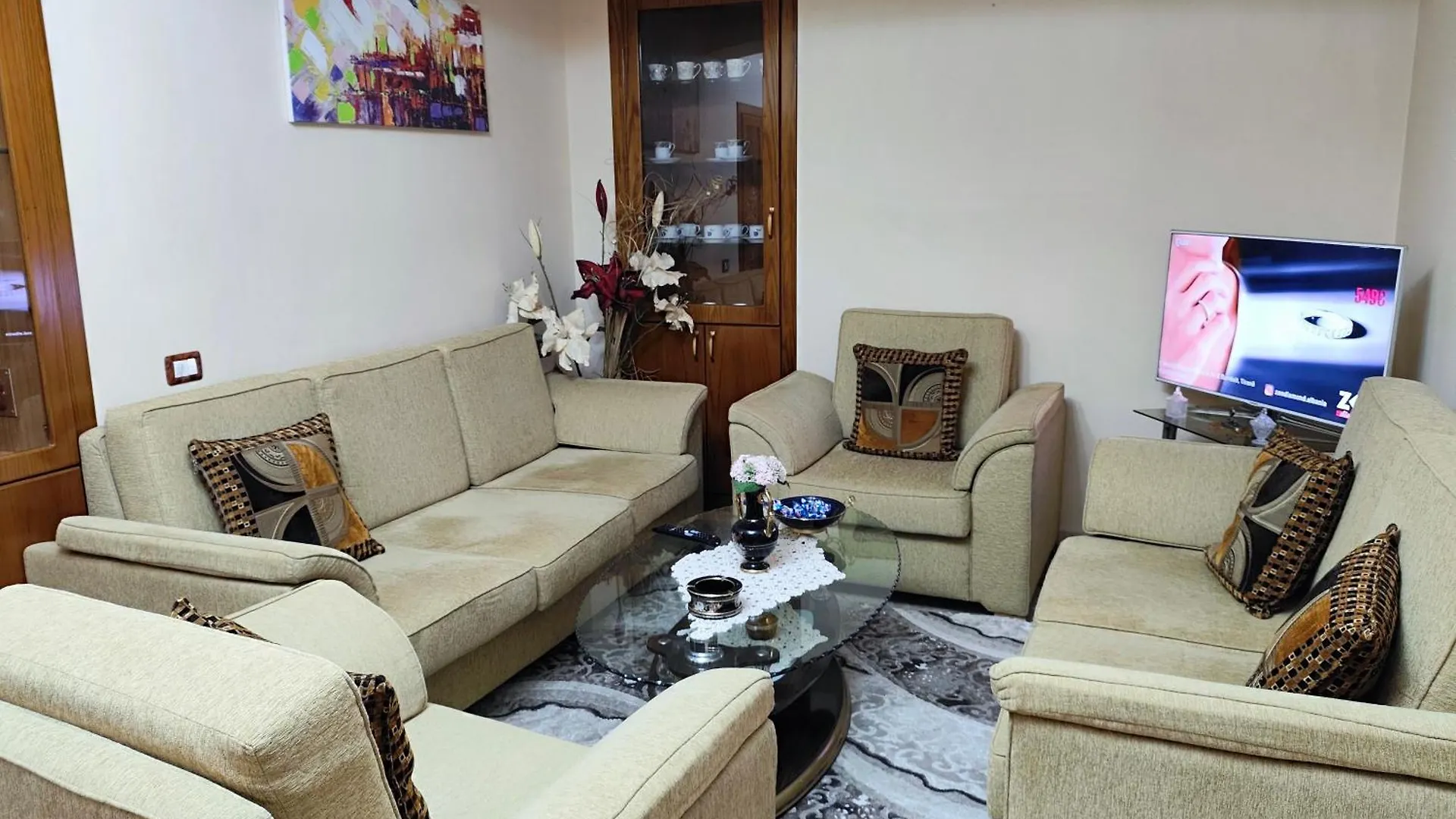 Koshi Home Gjirokaster 0*,  Albania